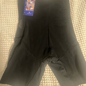 Honeylove SuperPower Short in Black